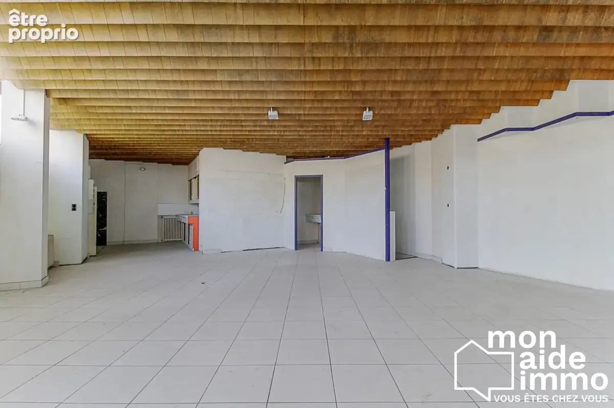 Commerce 148 m² à Mont-De-Marsan  - photo 3