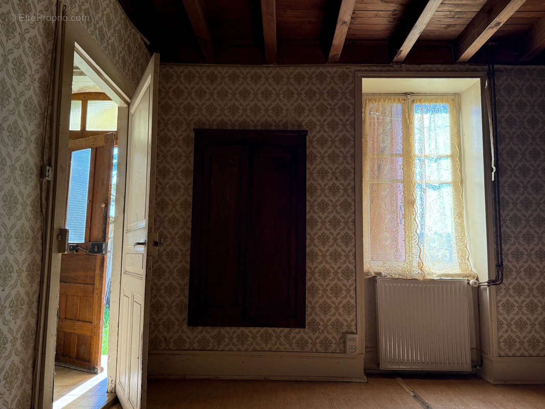 Maison à BUSSIERES
