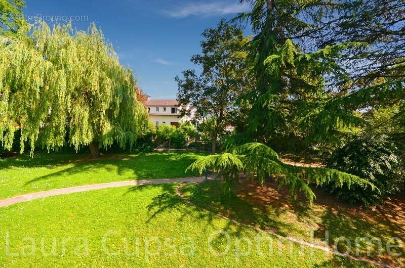 Appartement à FRESNES