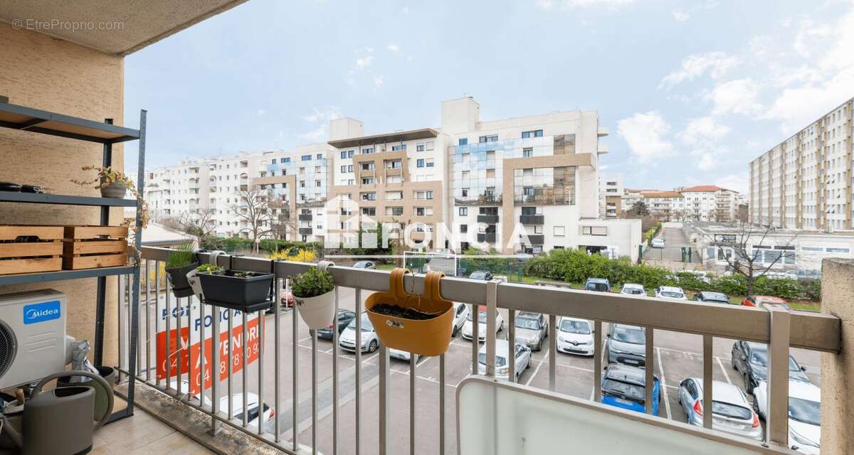 Appartement à LYON-8E