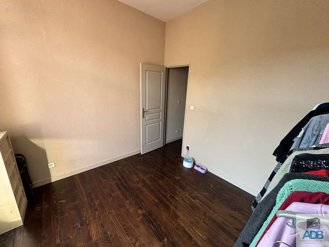Appartement à LE COTEAU