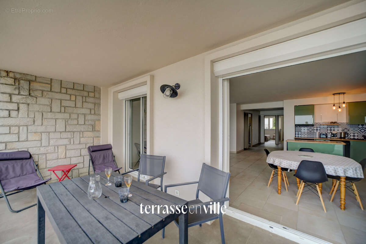 St cyr-sur-mer - promenade rose - appartement 80m2 vue mer panoramique - terrasse - garage - photo 3