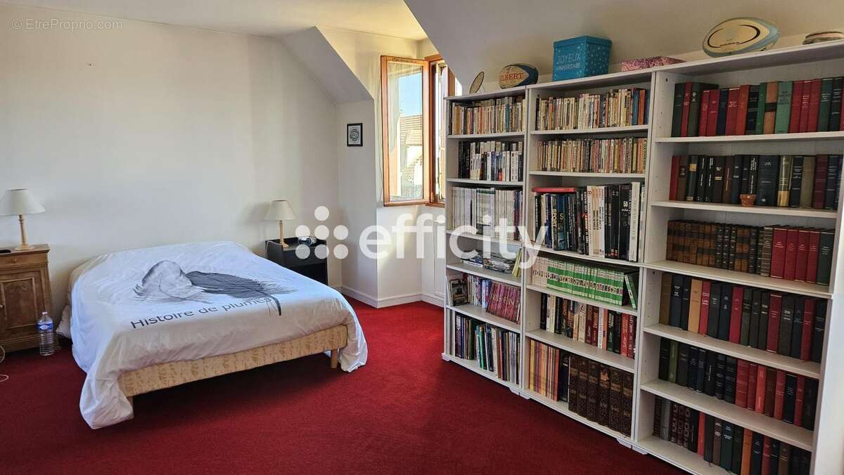 Maison à CHAMPIGNY-SUR-MARNE