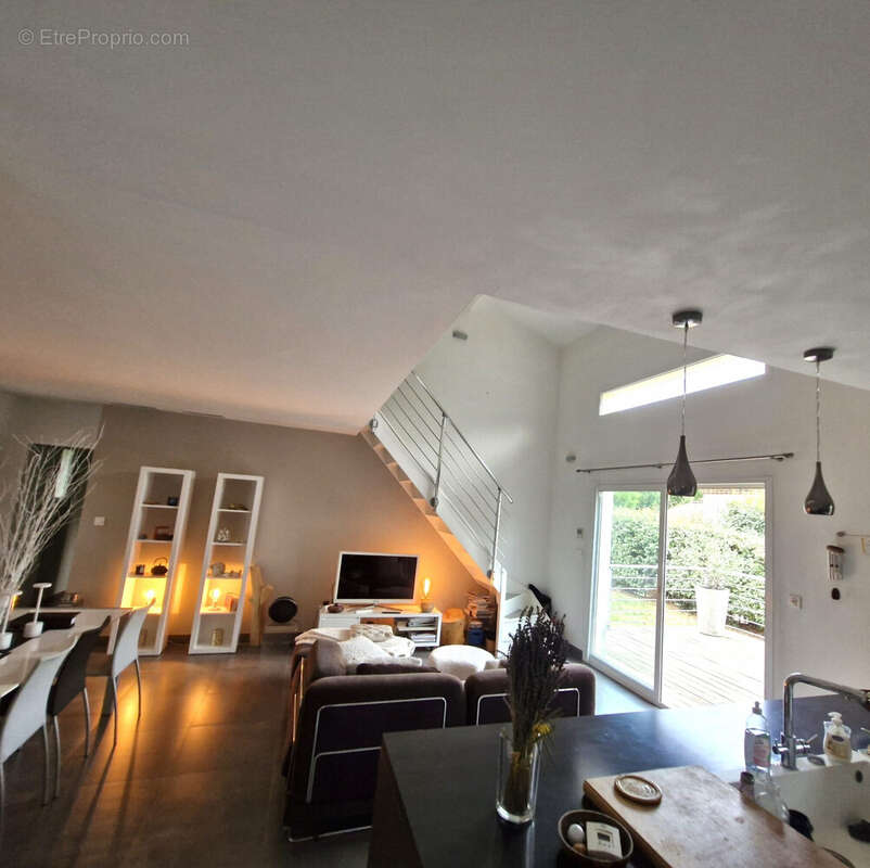 Maison 97 m² à Pierrefeu-Du-Var  - photo 8