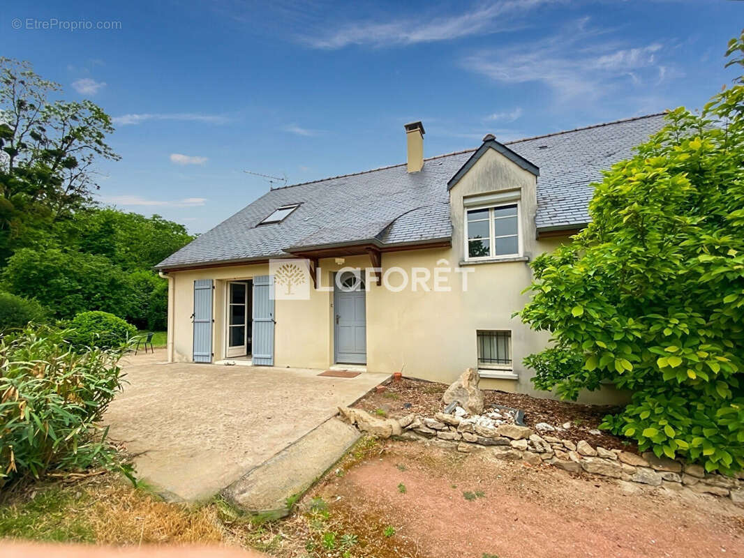 Maison à DISTRE