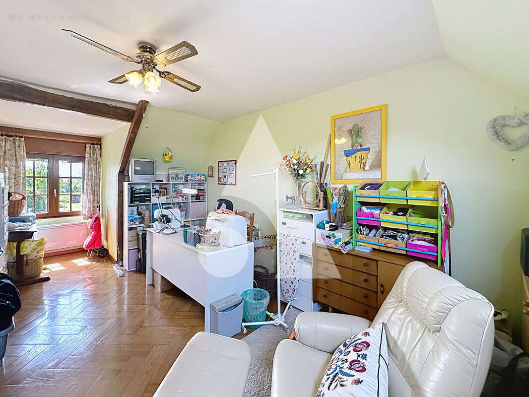 Maison à VIEUX-CONDE