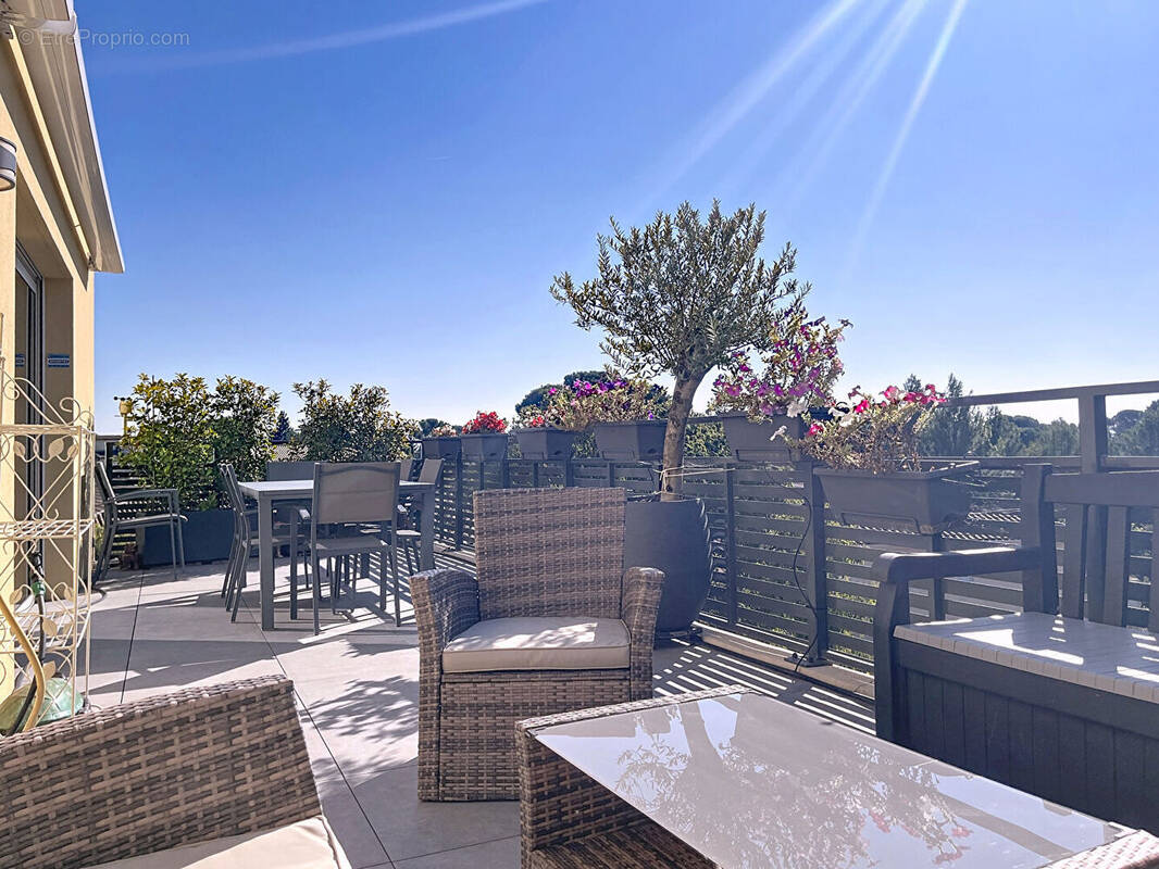 Appartement à VILLENEUVE-LES-AVIGNON