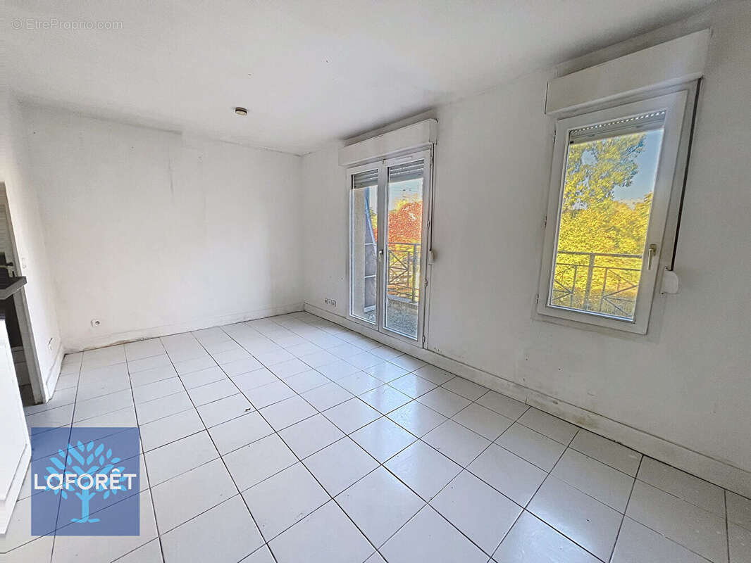 Appartement à CORBEIL-ESSONNES