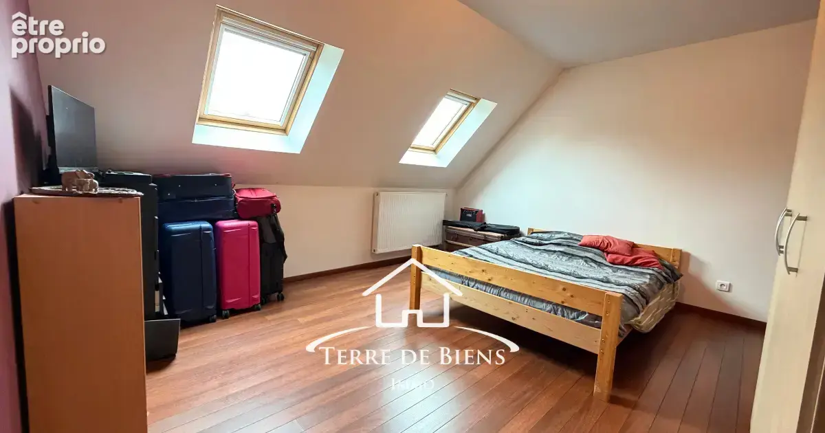 Exclusivité: Maison familiale, 150m2, pièce de vie de 60m2, 4 chambres, vie de plain-pied, sous-sol complet et - photo 14