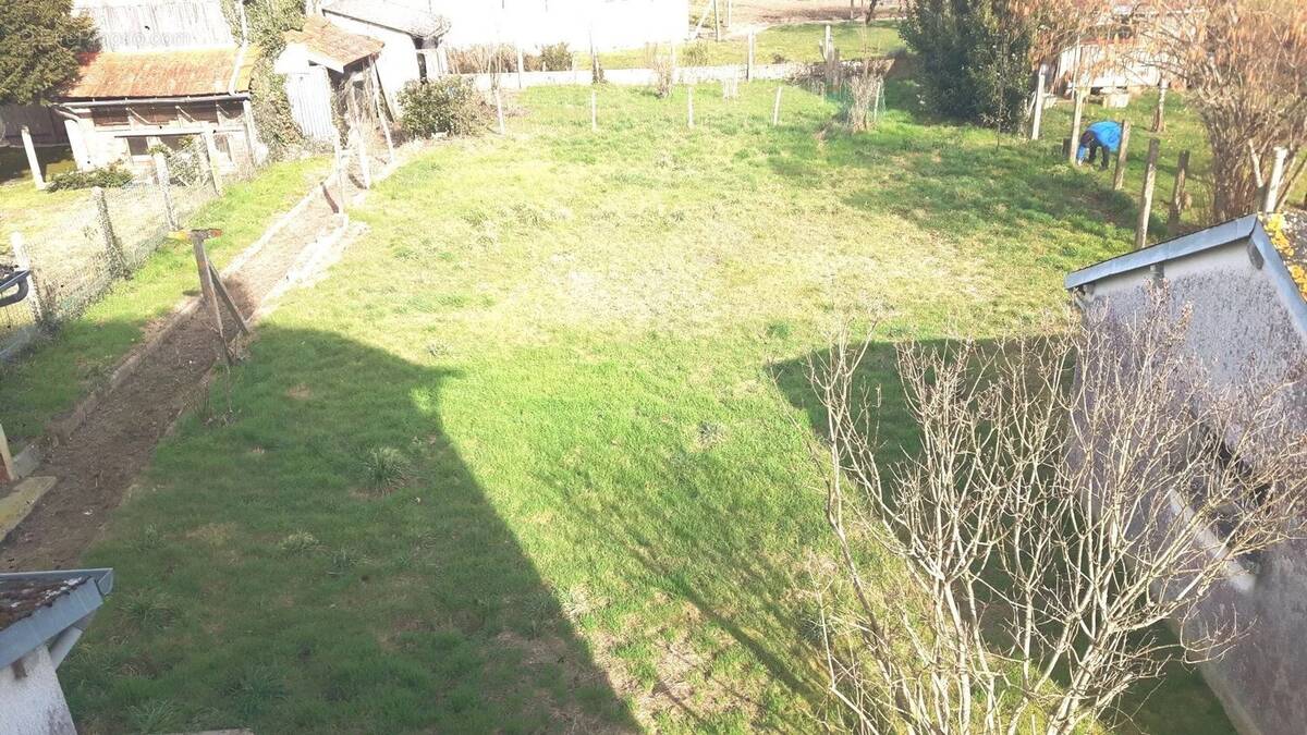 Maison à BUSSIERE-POITEVINE