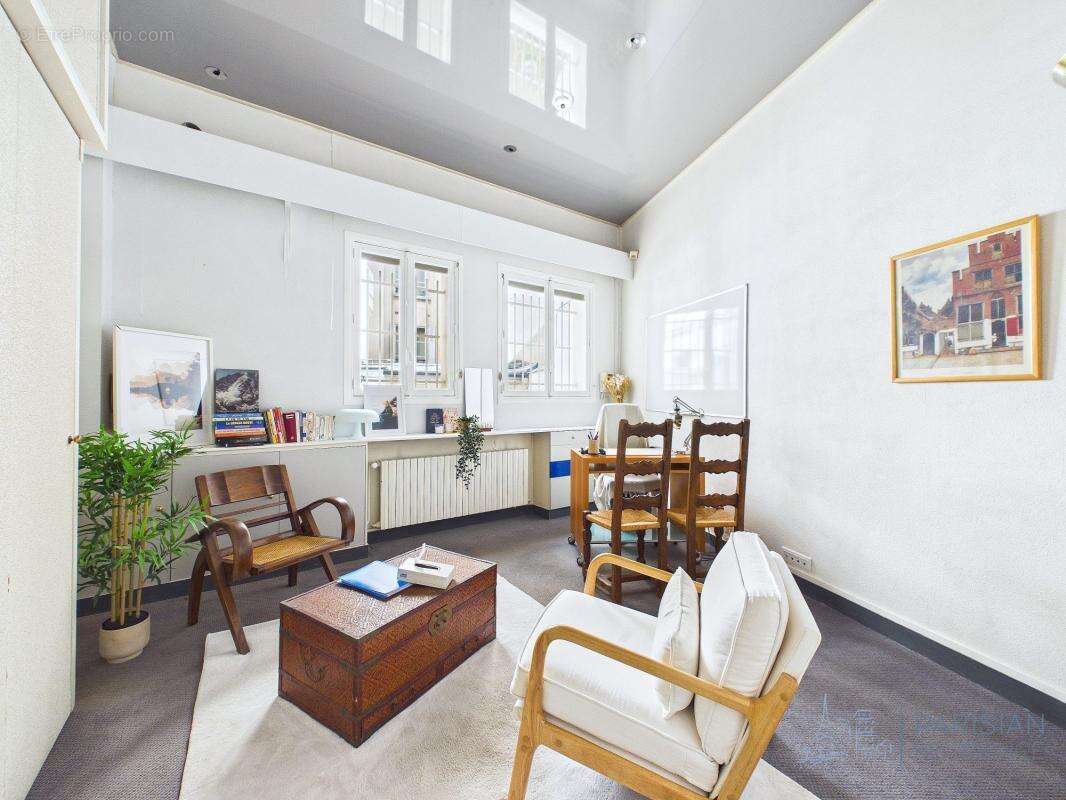 Appartement à PARIS-8E