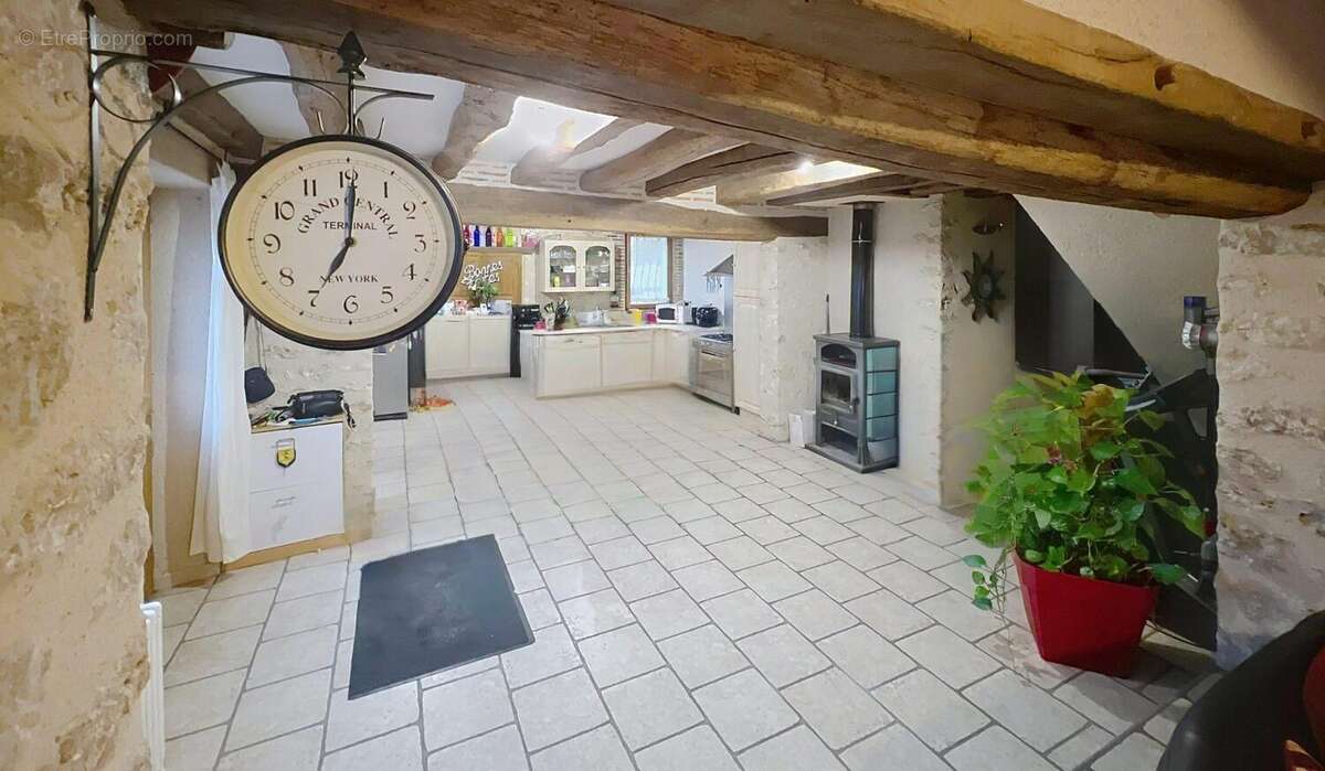 Maison à HUISSEAU-SUR-COSSON