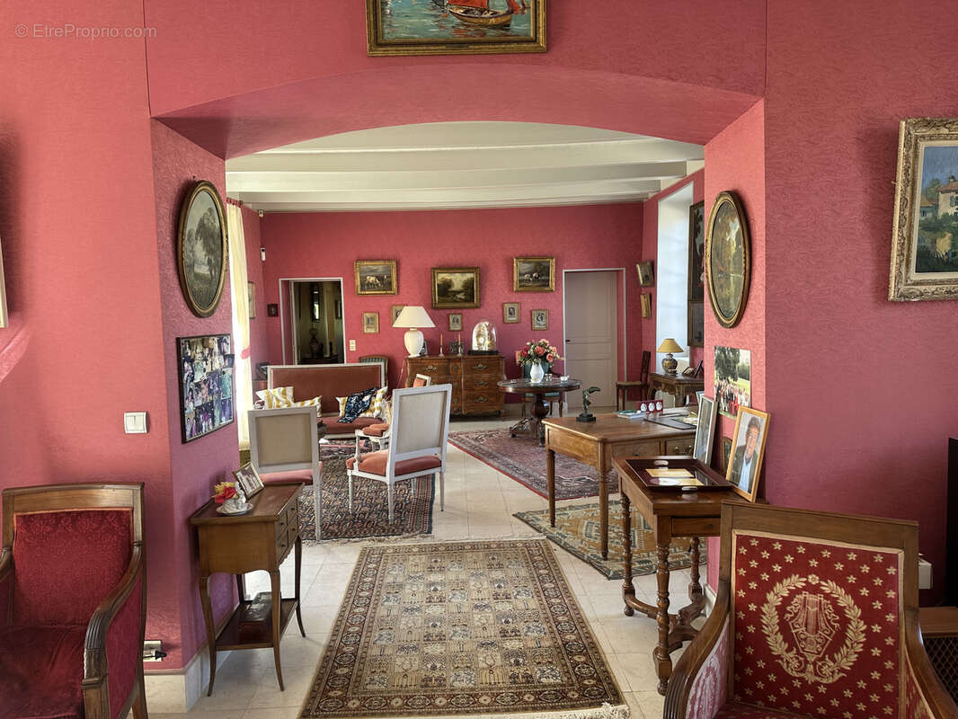Maison à SAINT-ROMAIN-DE-BENET