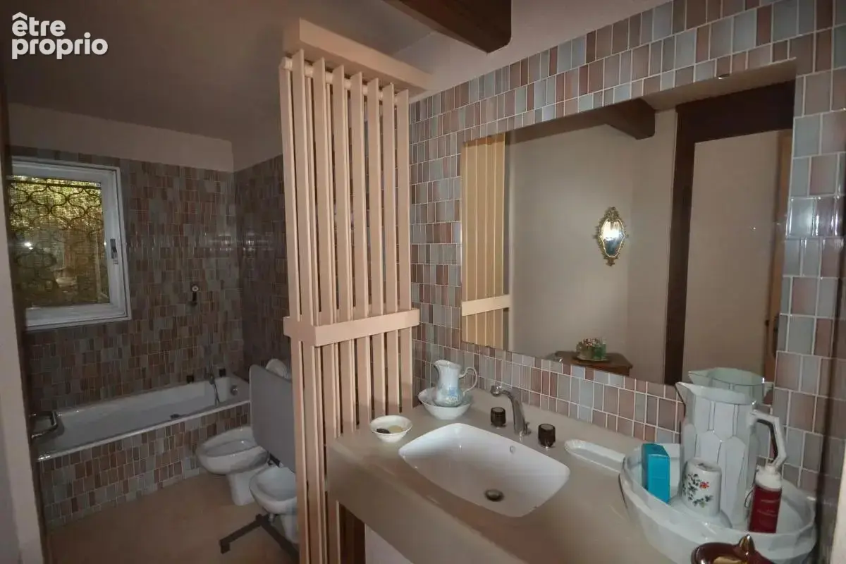 Maison de type villa ancienne en RDC +2 sur parcelles de 4830m2 - photo 16