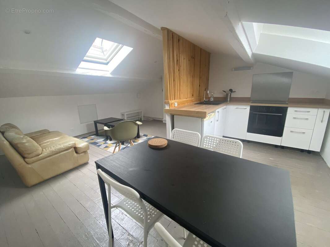 Appartement à SAINT-ETIENNE