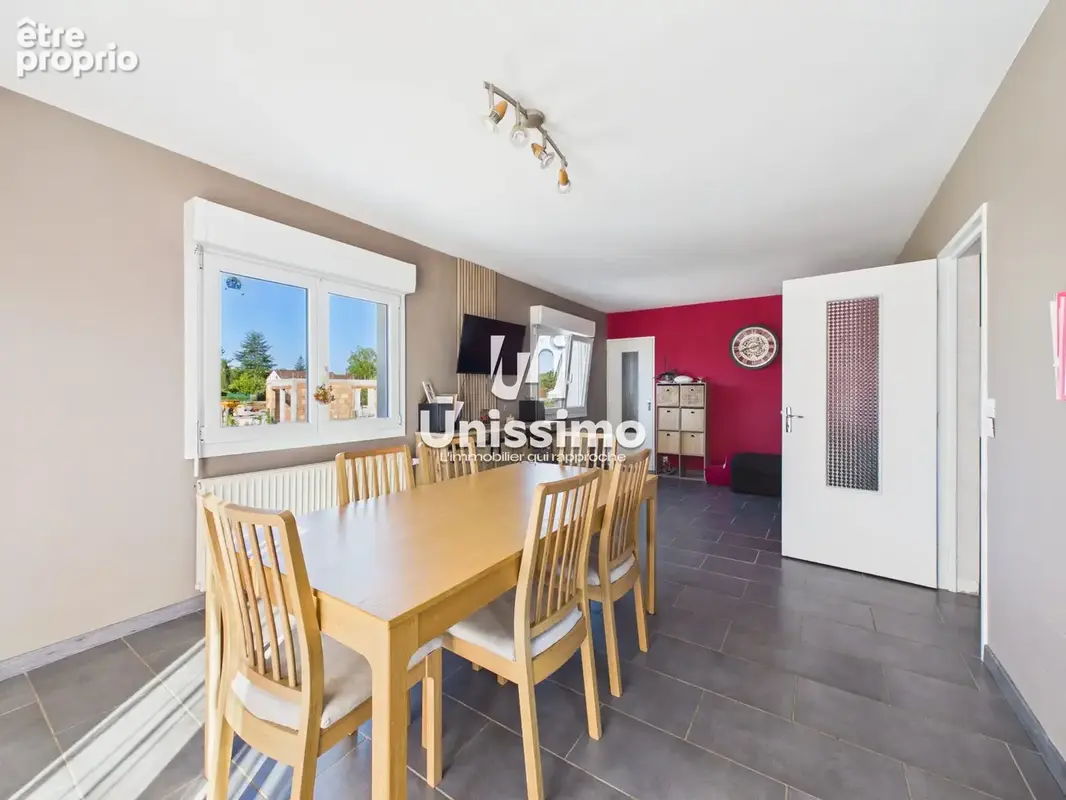 Maison 6 pièces 130 m² à vendre à L'isle-Sur-Le-Doubs (25250) - photo 2