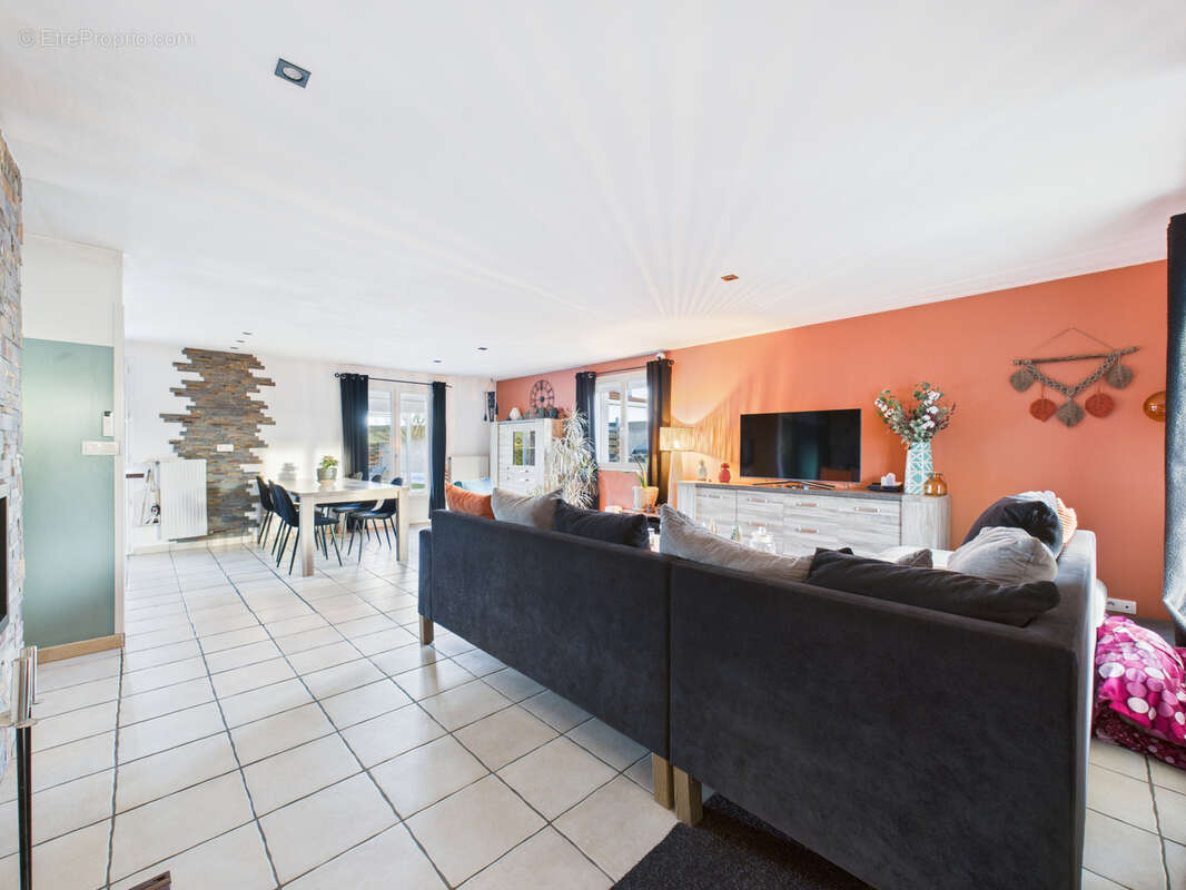 Maison à BAS-EN-BASSET