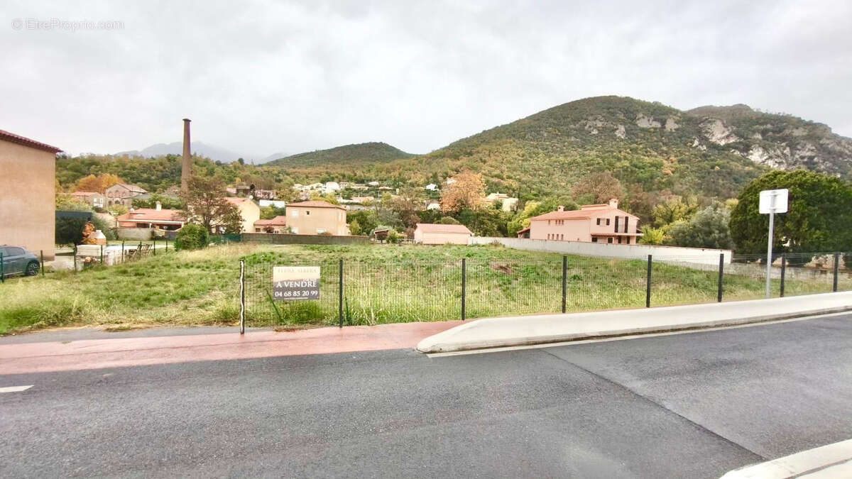 Terrain à RIA-SIRACH