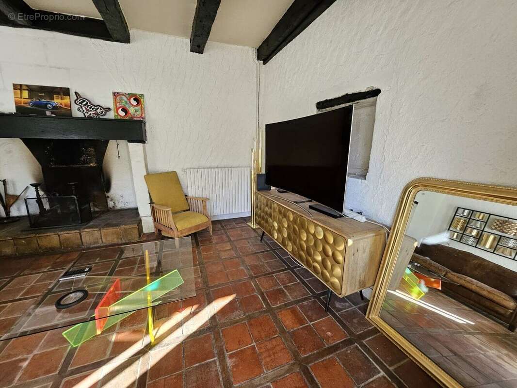 Maison à ANTONNE-ET-TRIGONANT