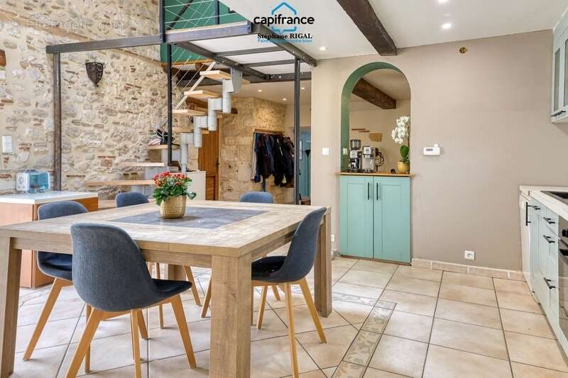 Propriete à vendre 11 pièces MONSEGUR (47) Propriété avec maison et maison d'amis de 260m2 habitables sur 12 757m² de terrain -  - photo 25