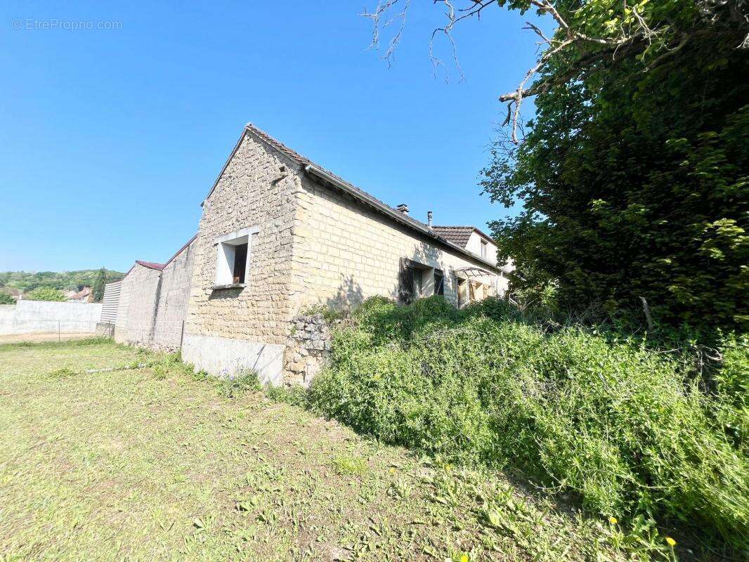 Maison à AUVERS-SUR-OISE