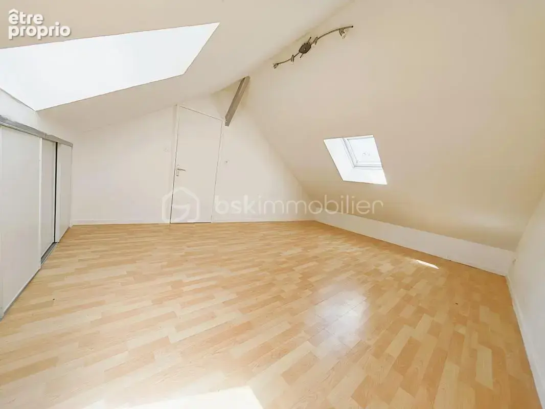 Situation exceptionnelle, tout à pied, Maison 6 pièces 104 m² surface au sol. terrain de 156 m² - photo 15