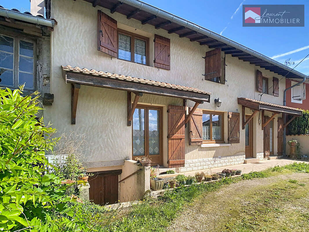Maison à PONT-DE-VAUX