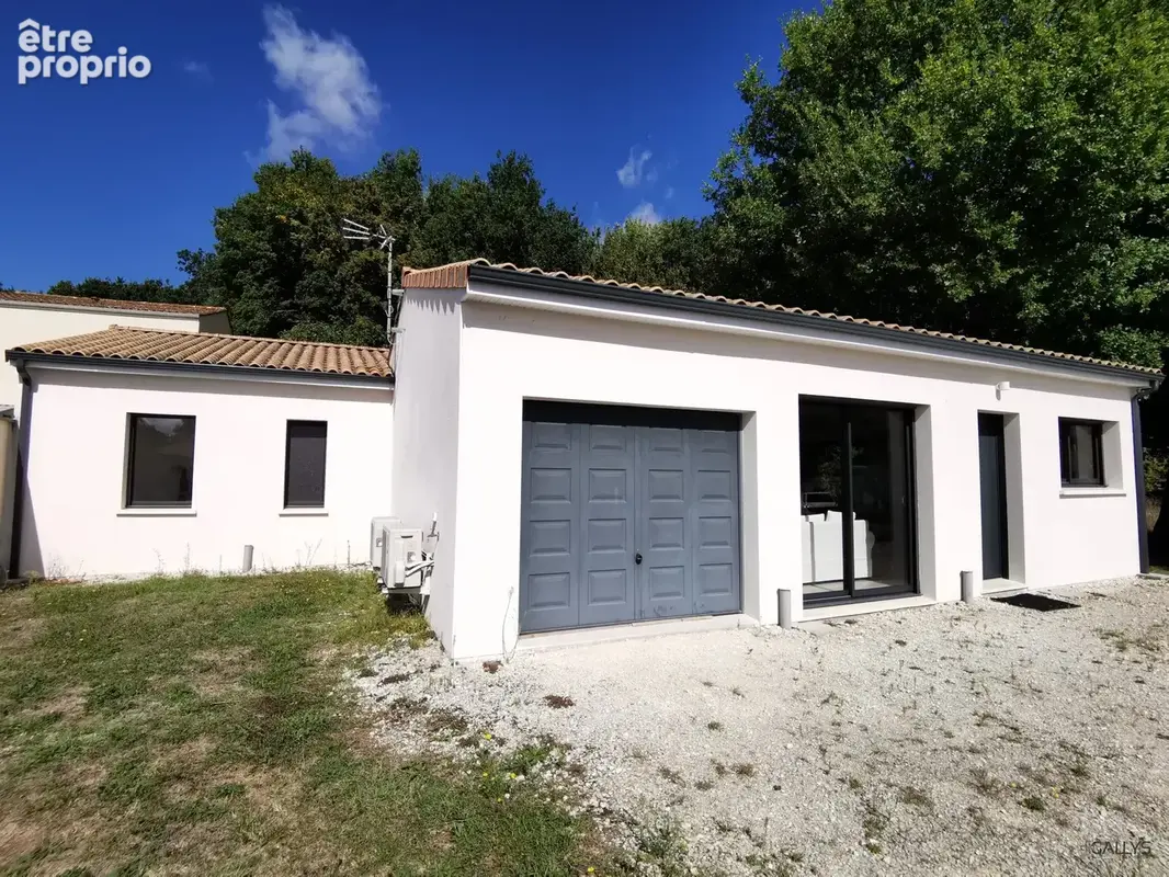 Photo Maison à Medis au prix de 393 000€