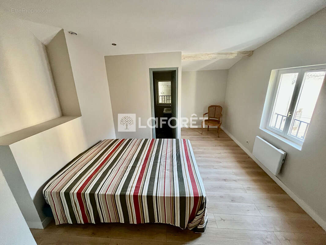 Appartement à L'ISLE-SUR-LA-SORGUE