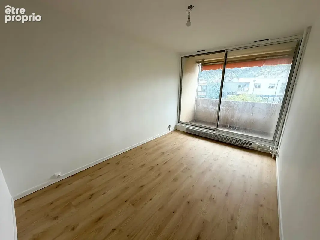 CLERMONT-FD / T2 de 47 M2 à vendre avec balcon et parking ! - photo 6