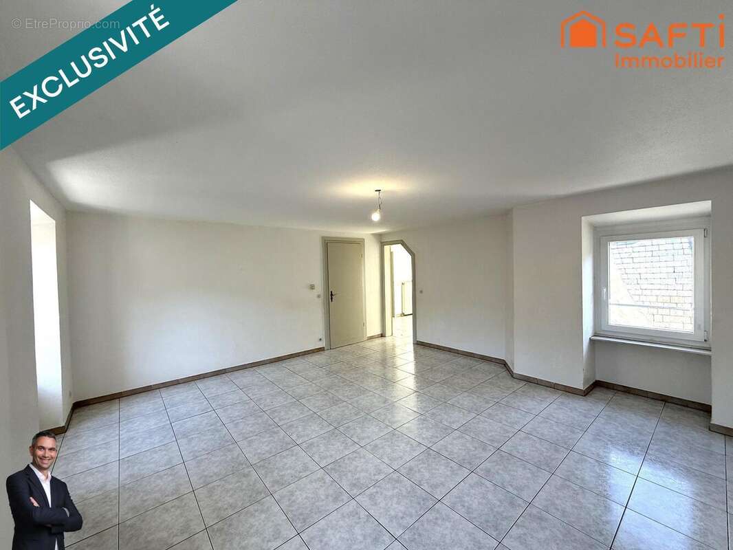 Photo 2 - Appartement à ROMBACH-LE-FRANC