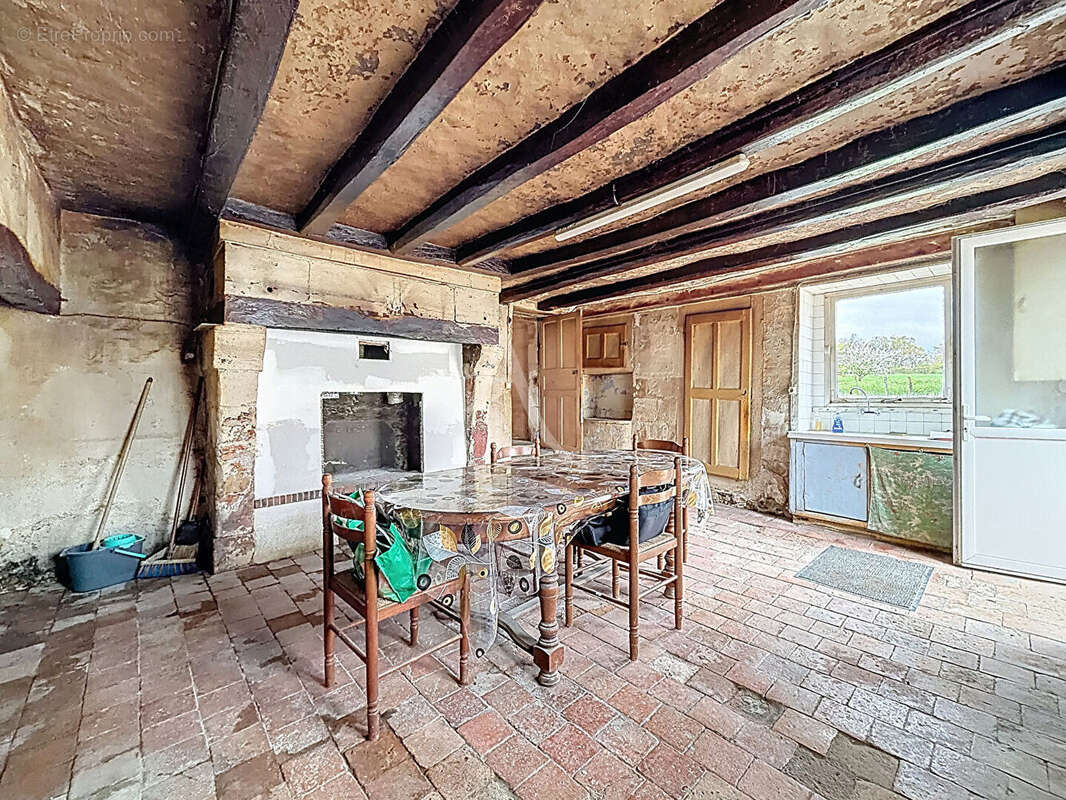 Maison à BLAISON-GOHIER