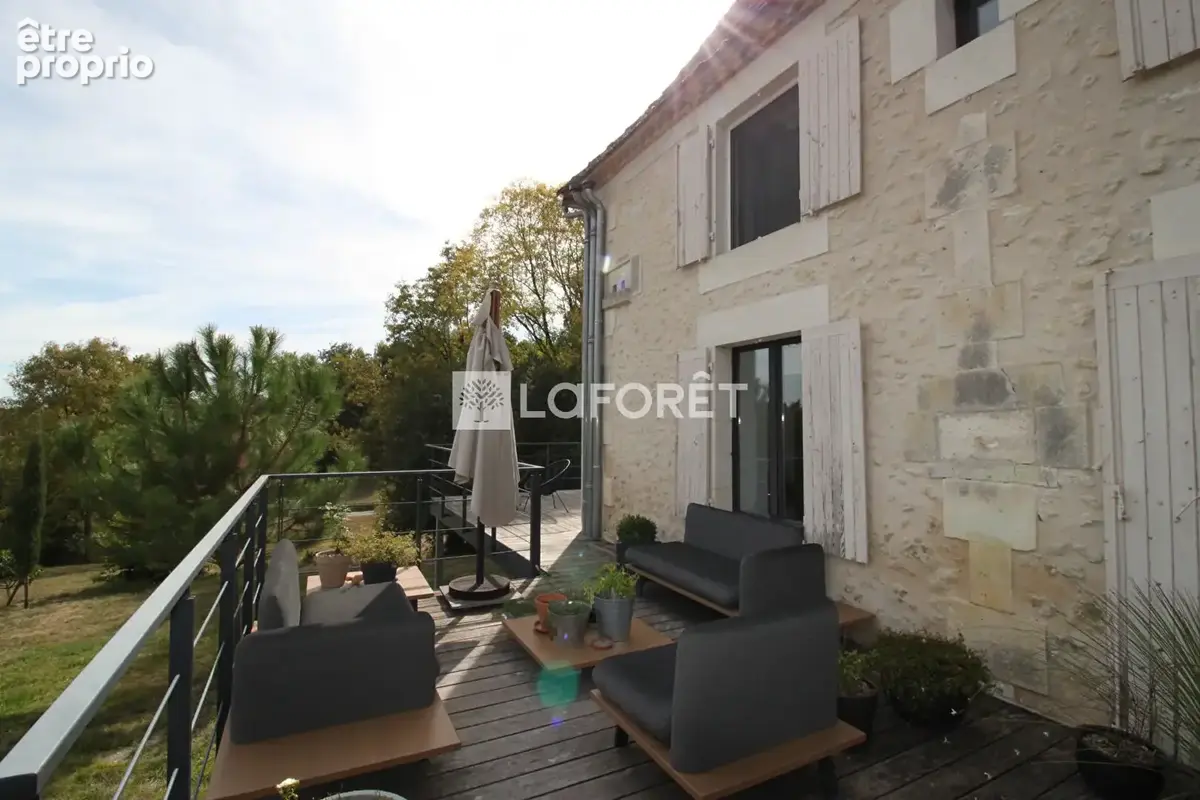 Maison de pays Celles 8 pièces 230 m2 sur 1,8 ha - Dépendances - photo 2