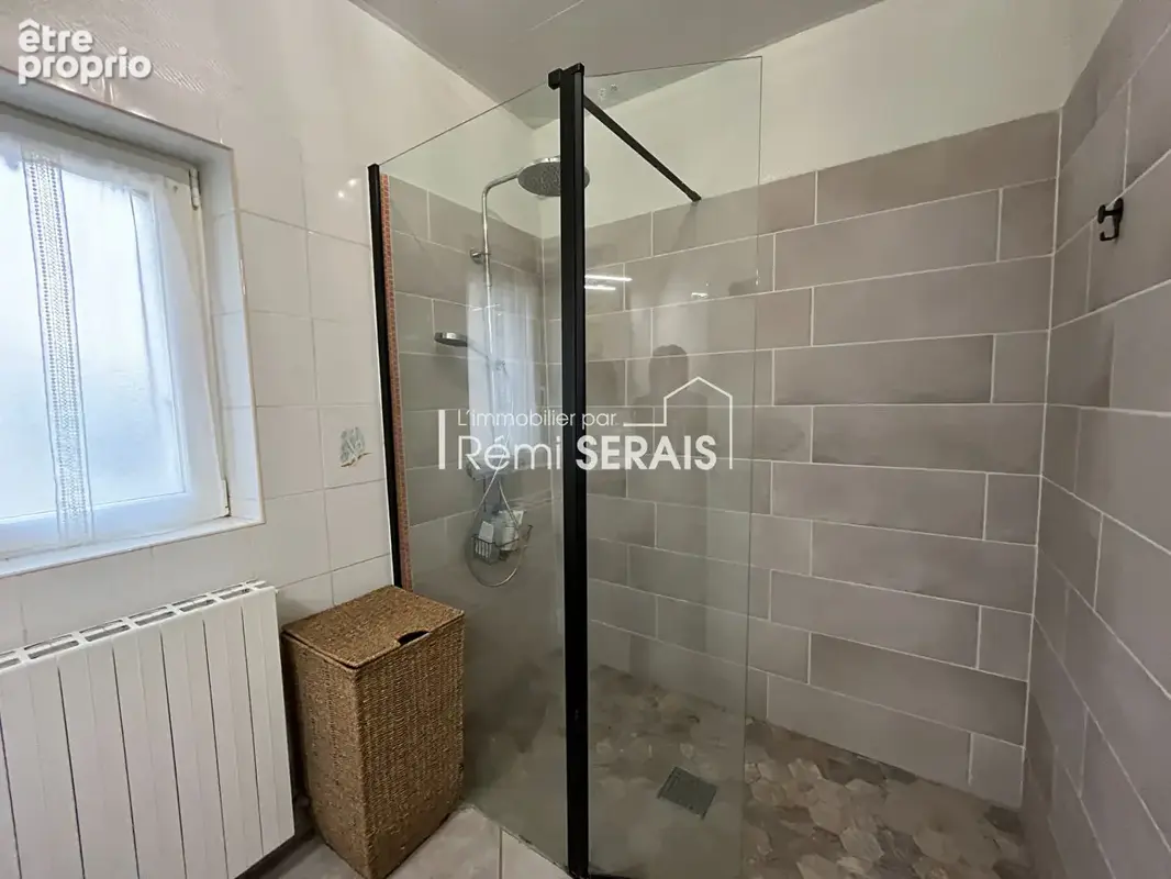 Domfront-en-Poiraie : Ensemble immobilier de deux maisons - photo 7