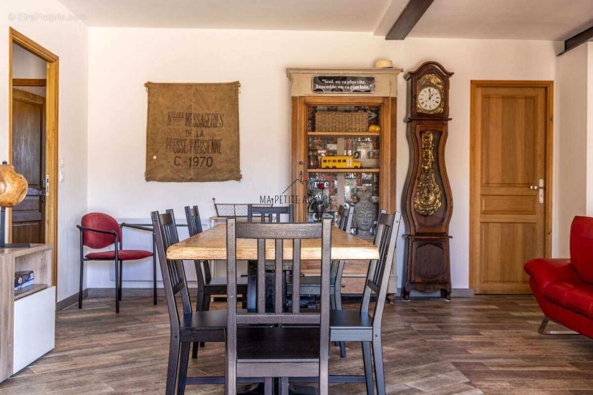 Maison à CHATEAUNEUF-LES-MARTIGUES