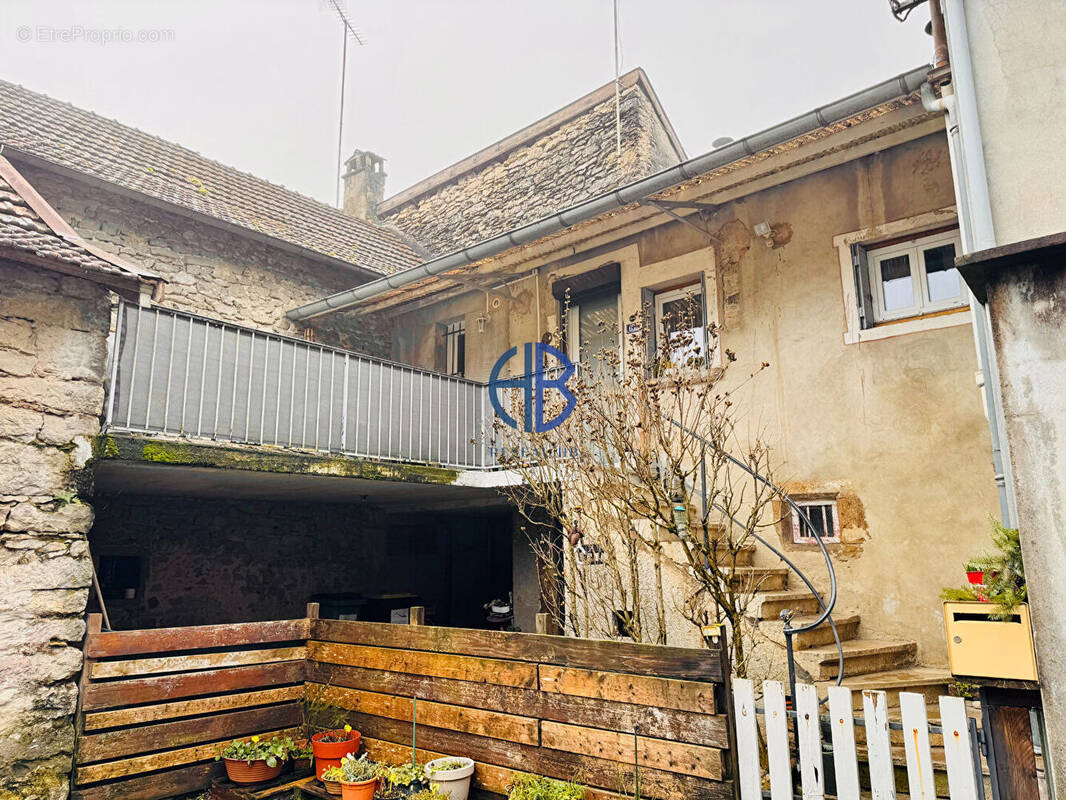 Maison à VILLEBOIS