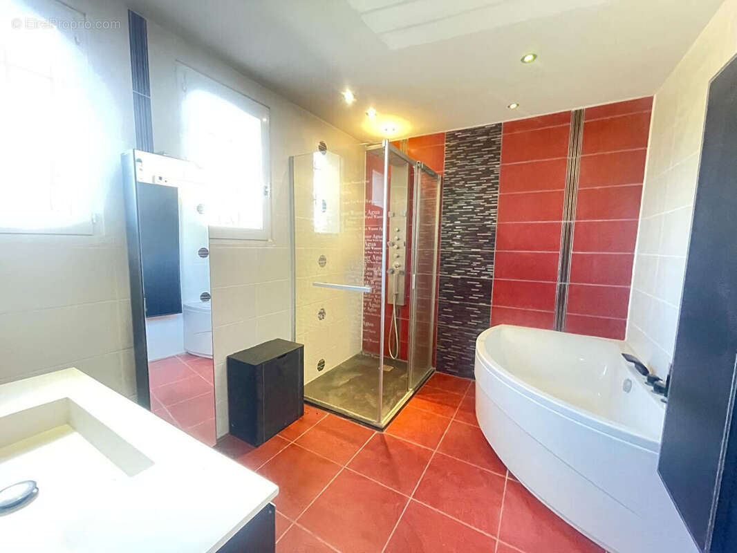 Appartement à RONQUEROLLES