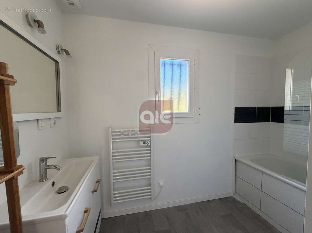 Maison à PRADES-LE-LEZ