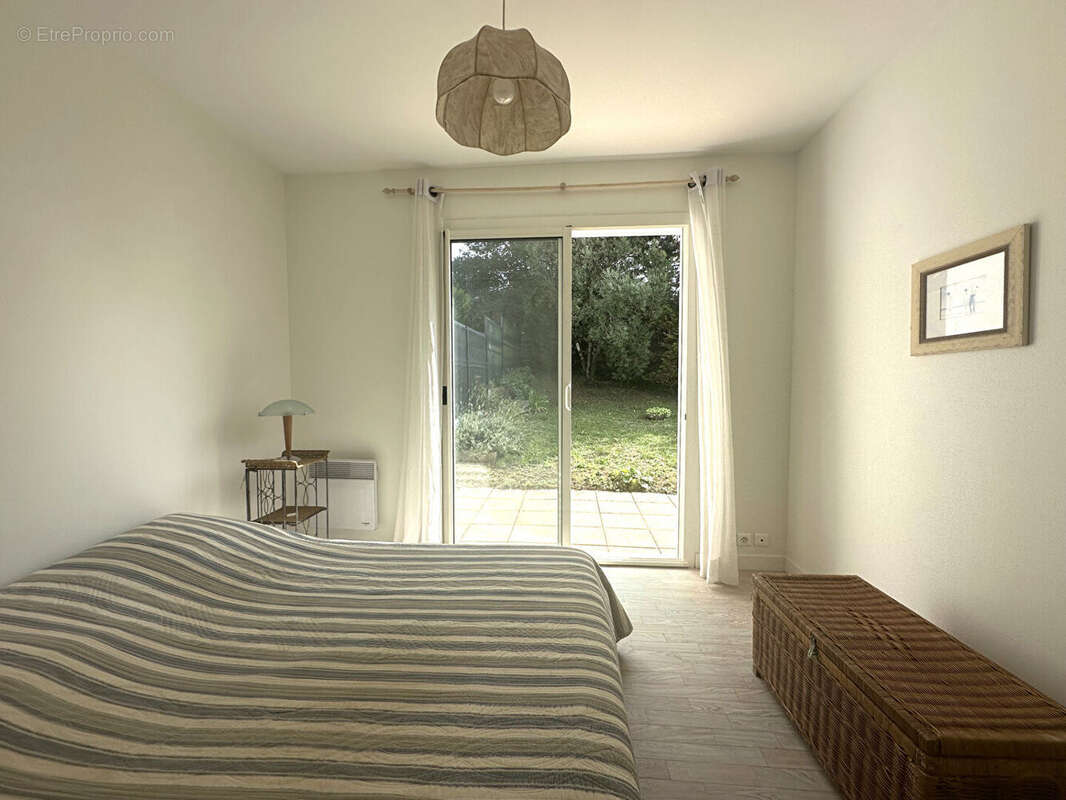 Maison à VAUX-SUR-MER