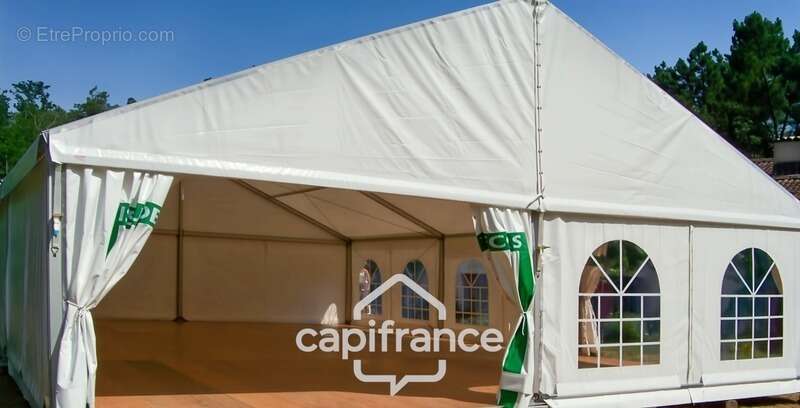 Commerce à SAINTE-LIVRADE-SUR-LOT