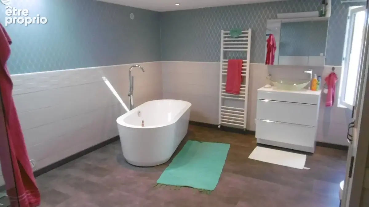 Belle maison avec maison d'amis et piscine - photo 11