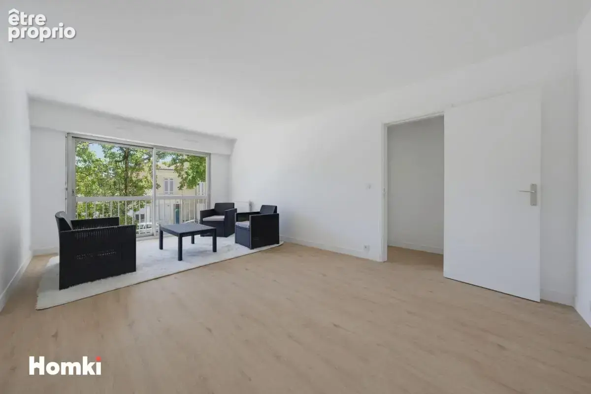 T3 rénové de 67 m² - photo 2