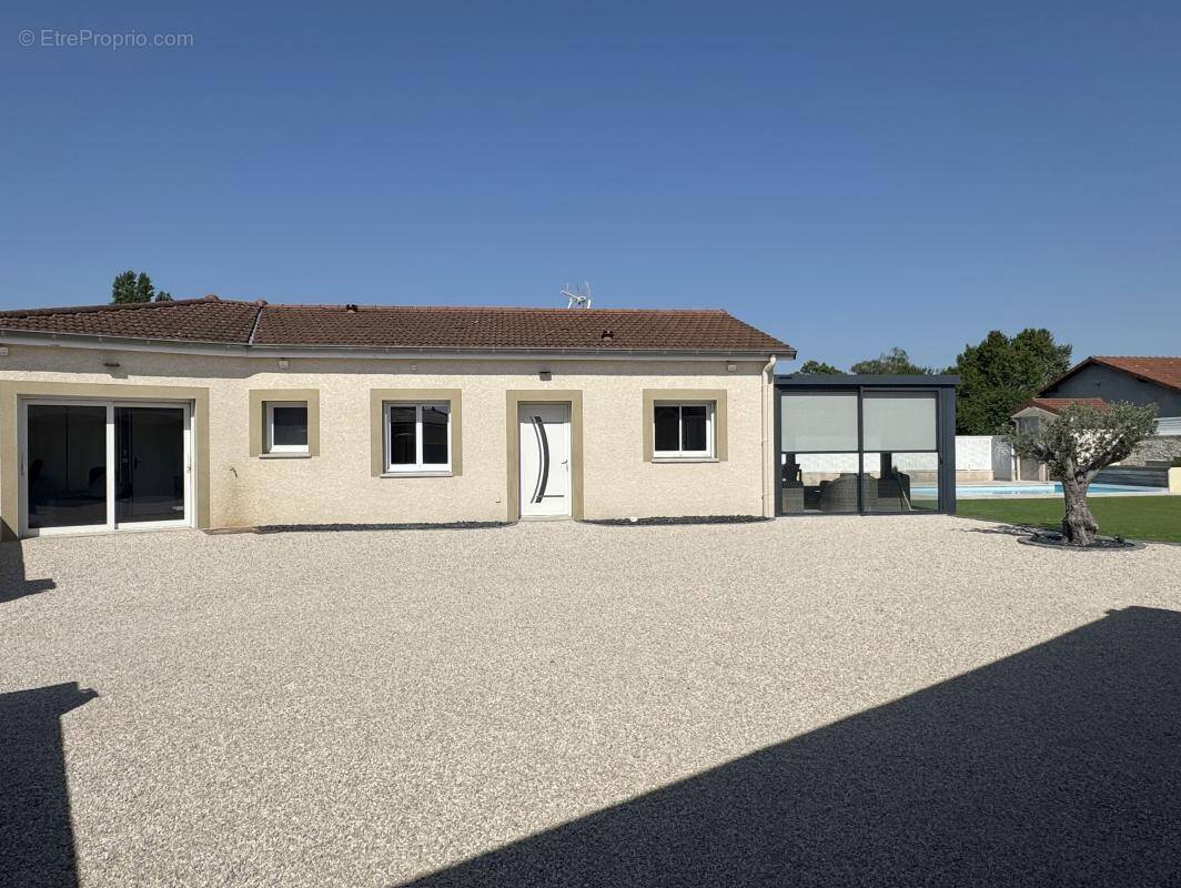 Maison à RIORGES