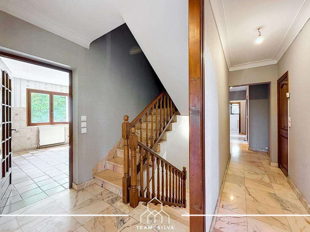Maison 220 m² à Ternay  - photo 22