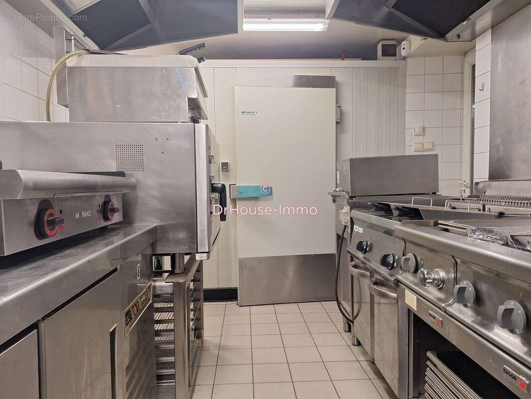 Commerce à LA GUIERCHE