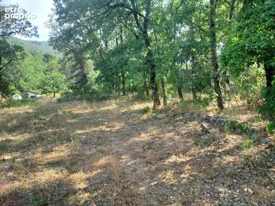 Terrain 1100 m² à Neoules  - photo 2