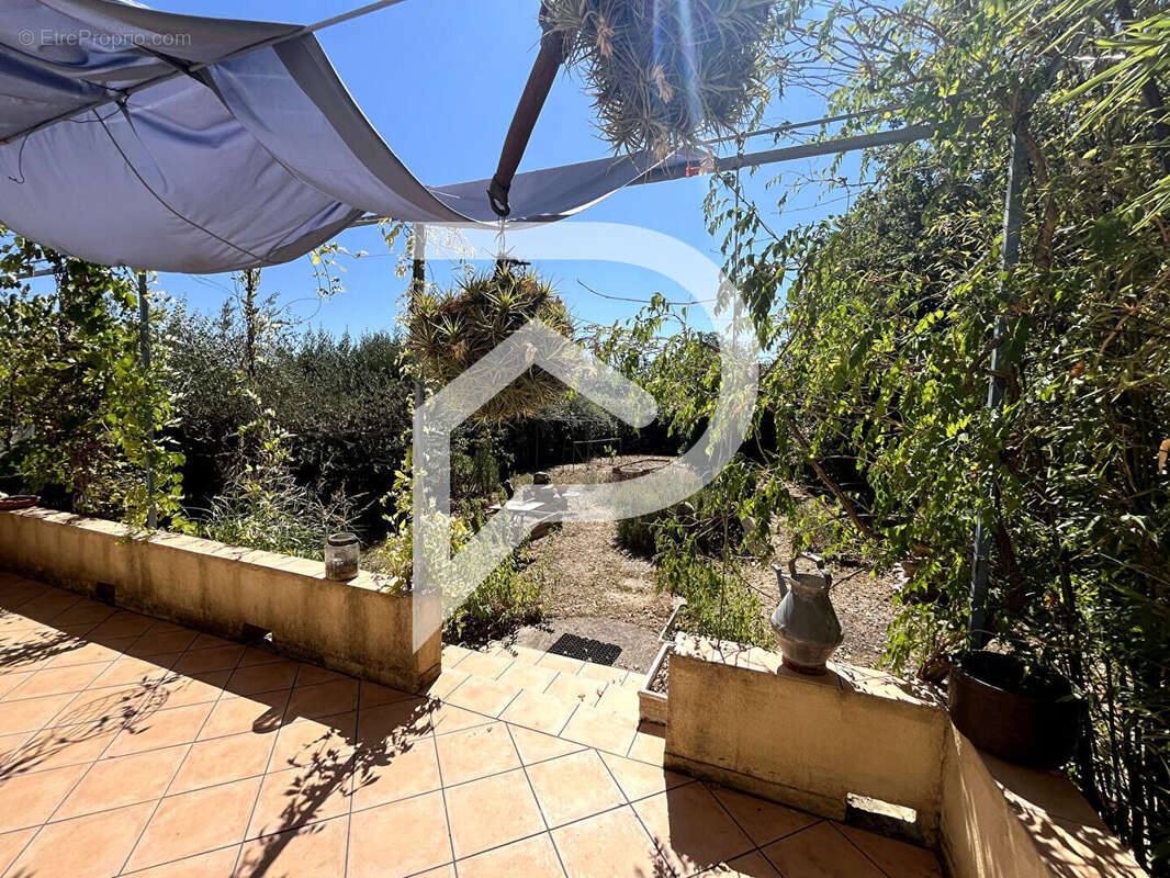 Maison à GREOUX-LES-BAINS