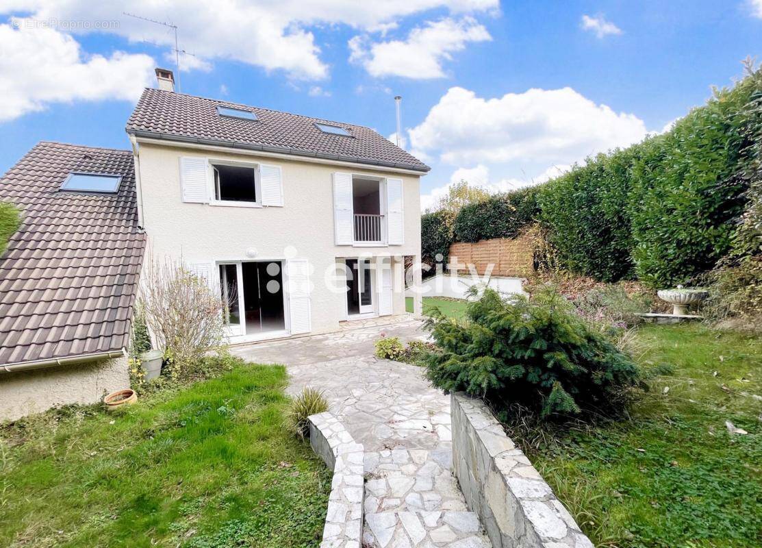 Maison à EPINAY-SUR-ORGE