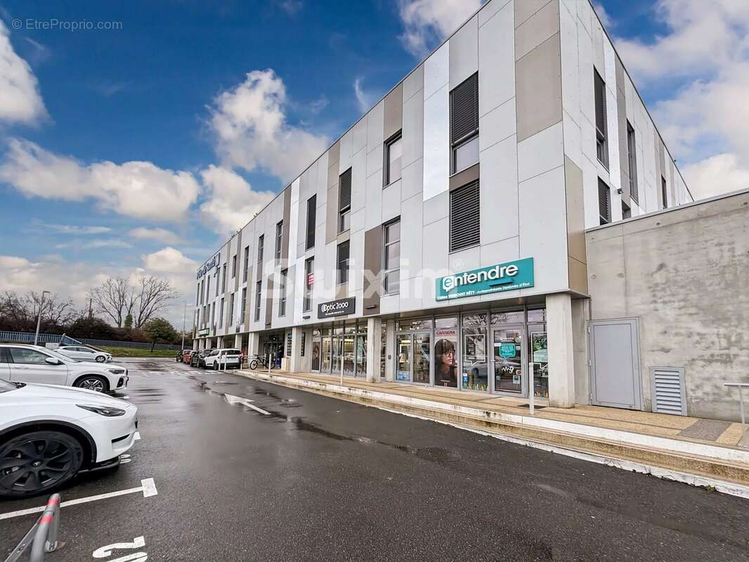 Commerce à PIERRELATTE