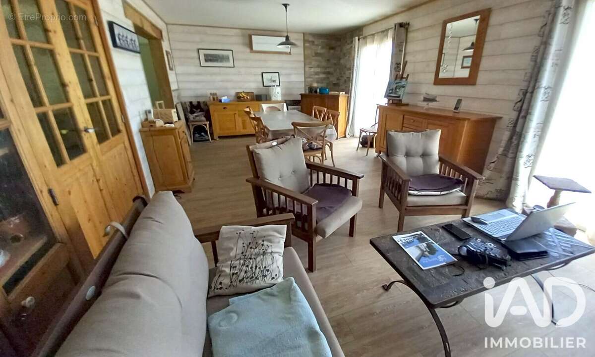 Photo 8 - Maison à SAINT-YVI